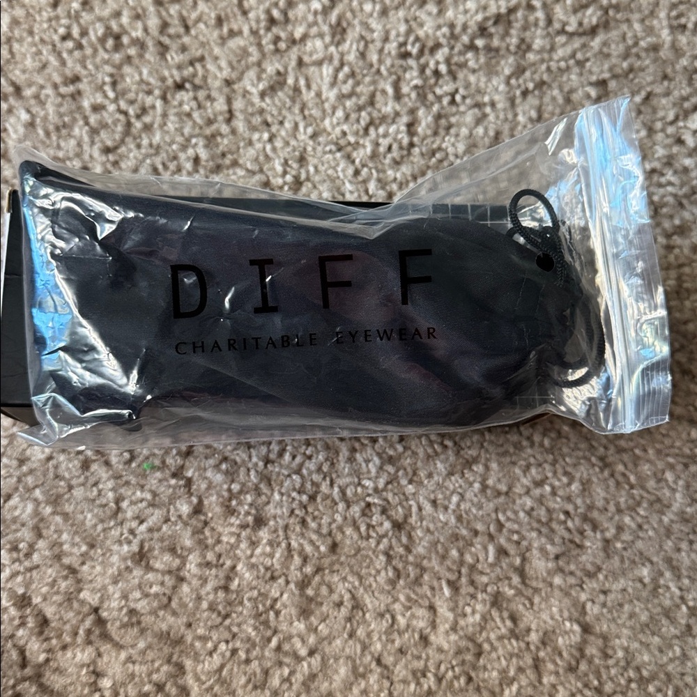 Diff Eyewear Tortoiseshell Square Sunglasses - Br… - image 4